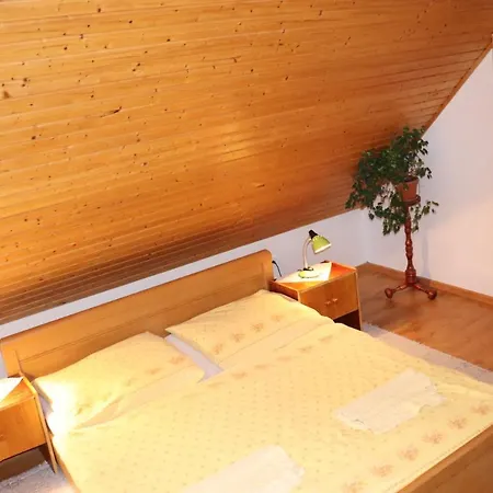 Rum i privatbostad Domcek Na Orave *